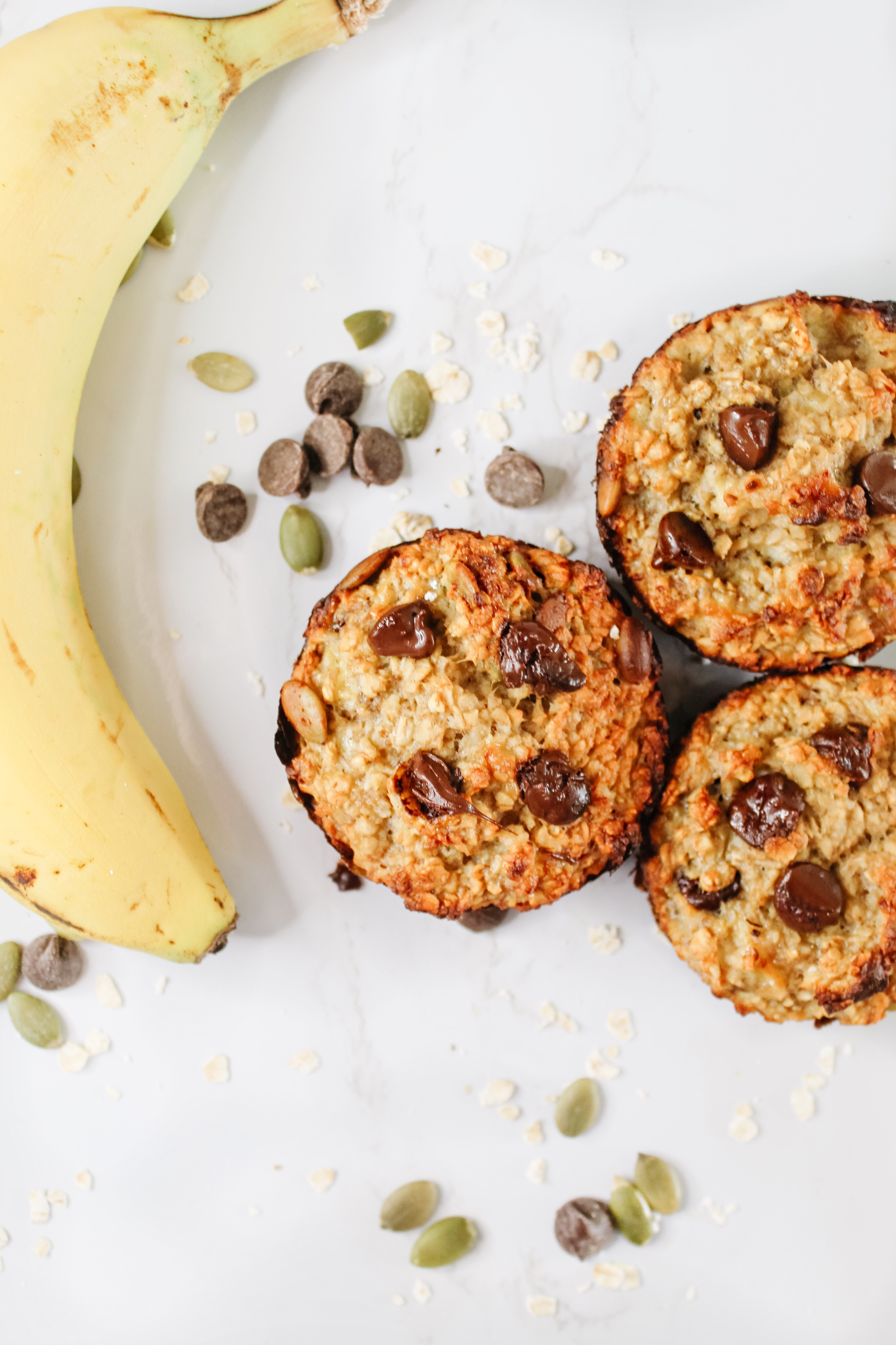 healthy banana oat muffins - sugar free and gluten free healthy muffins are a great kid friendly snack